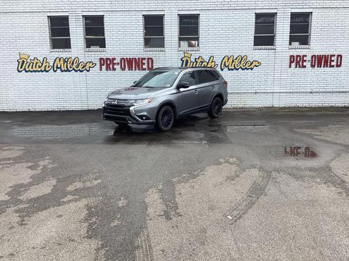 2020 Mitsubishi Outlander LE