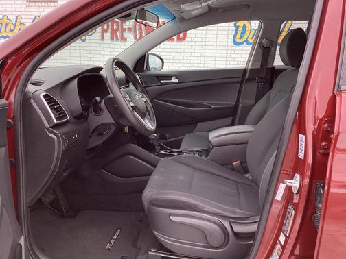 2020 Hyundai TUCSON SE