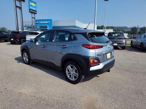 Sonic Silver 2019 Hyundai KONA SE