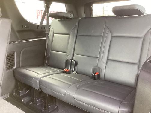 2022 Chevrolet Suburban 4WD Z71