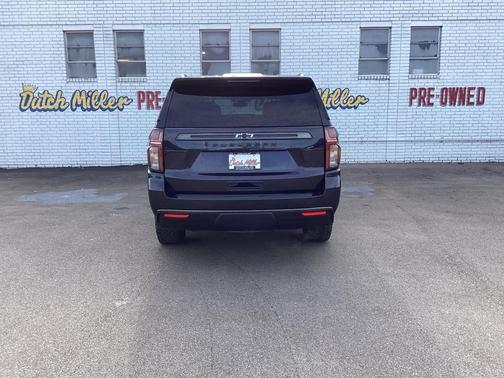 2022 Chevrolet Suburban 4WD Z71