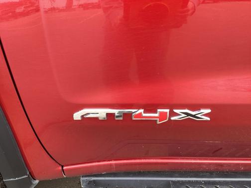 2023 GMC Sierra 1500 AT4X