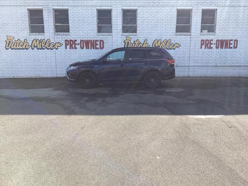 2020 Mitsubishi Outlander LE