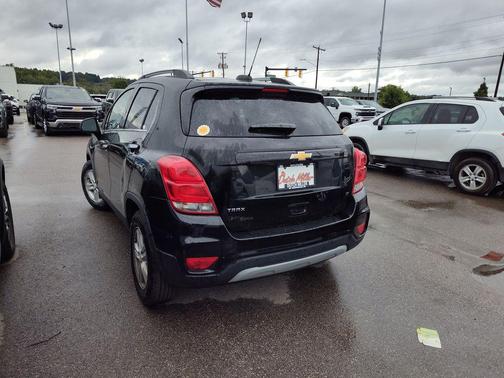 Mosaic Black Metallic 2020 Chevrolet Trax LT