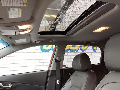 2023 Hyundai KONA Limited