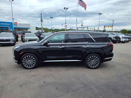 Abyss Black Pearl 2023 Hyundai PALISADE Calligraphy