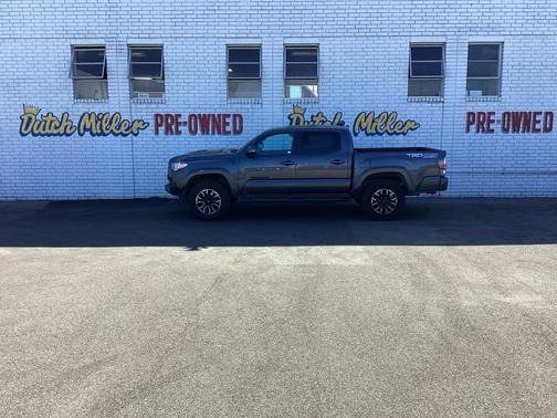 2022 Toyota Tacoma TRD Sport