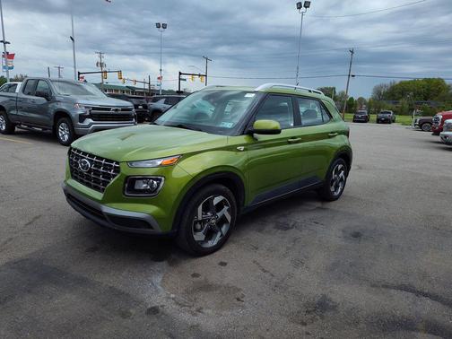 2024 Hyundai VENUE SEL