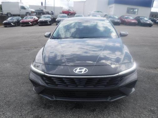 2025 Hyundai ELANTRA HEV Limited
