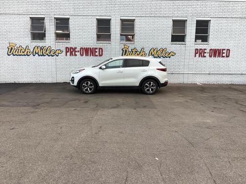 2022 Kia Sportage LX