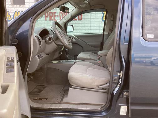 2020 Nissan Frontier SV