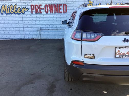 2020 Jeep Cherokee Altitude