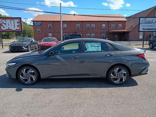 2025 Hyundai ELANTRA Sport