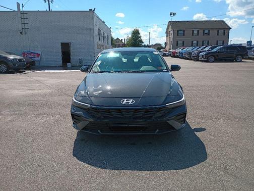 2025 Hyundai ELANTRA Sport