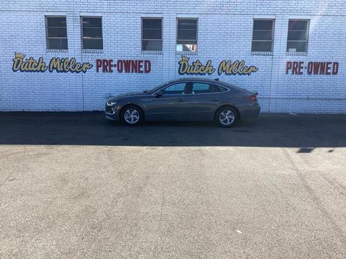 2023 Hyundai SONATA SE