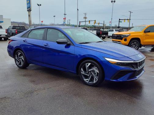 2025 Hyundai ELANTRA Sport