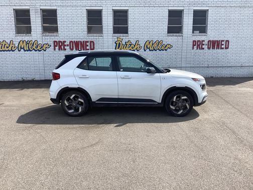 2022 Hyundai VENUE Limited