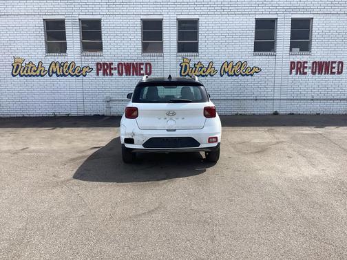 2022 Hyundai VENUE Limited