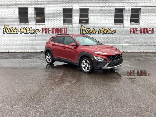 2022 Hyundai KONA SEL