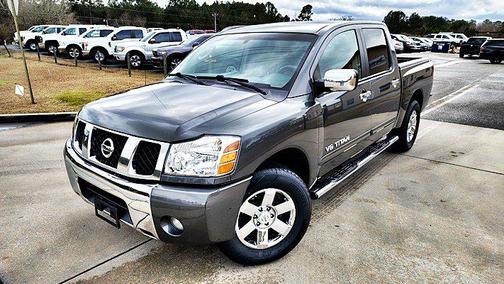 2005 Nissan Titan SE Crew Cab