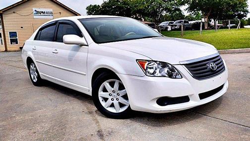 2010 Toyota Avalon XL