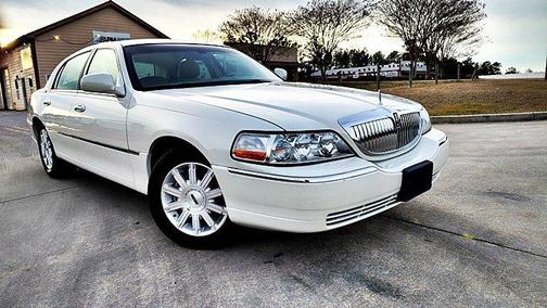 2006 Lincoln Town Car Signature