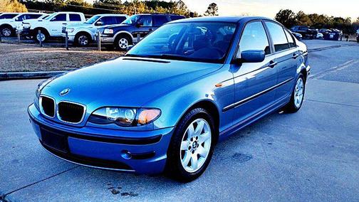 2002 BMW 325 325i