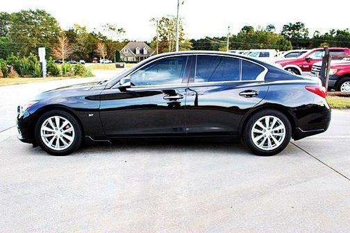 2015 INFINITI Q50 Premium