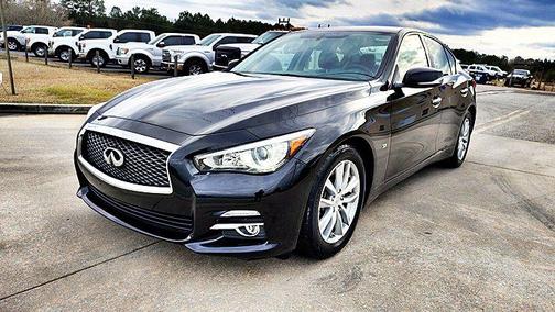 2015 INFINITI Q50 Premium