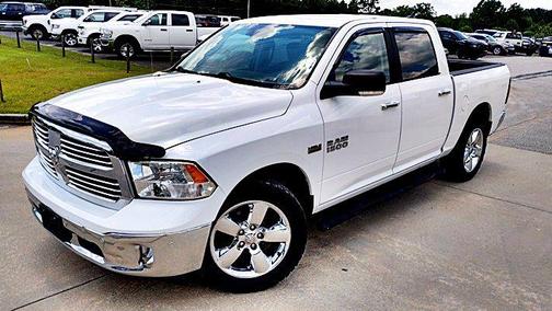 2016 RAM 1500 SLT