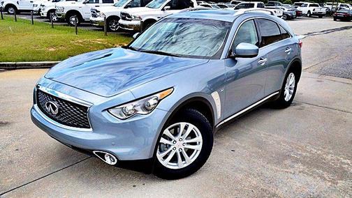 2017 INFINITI QX70 Base