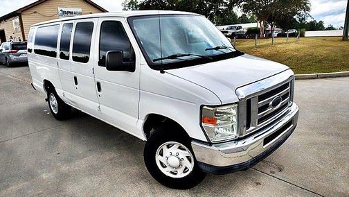 2014 Ford E350 Super Duty XLT