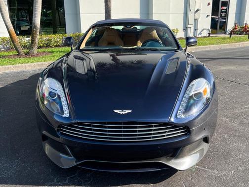2014 Aston Martin Vanquish Volante