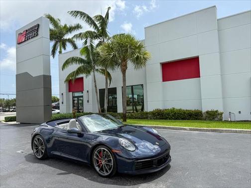 2020 Porsche 911 Carrera 4S Cabriolet