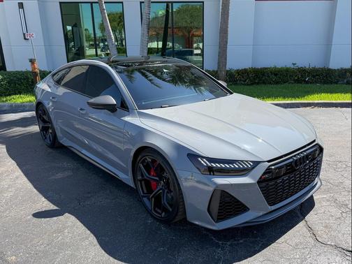 Nardo Gray 2024 Audi RS 7 4.0T Performance