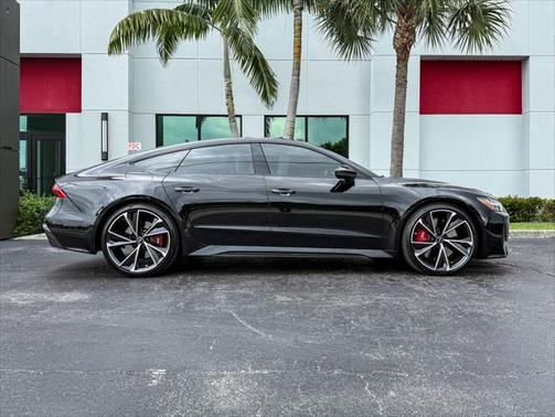 2021 Audi RS 7 4.0T
