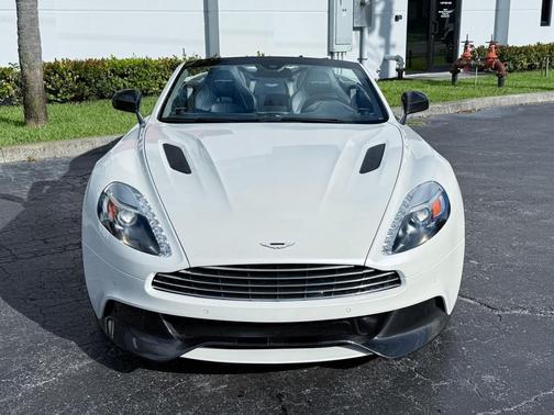 2014 Aston Martin Vanquish Volante