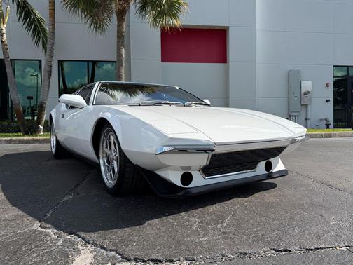 1972 DeTomaso Pantera Coupe