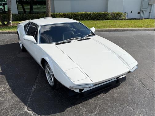 1972 DeTomaso Pantera Coupe