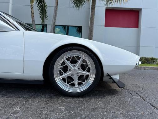 1972 DeTomaso Pantera Coupe