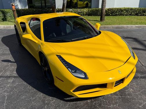 2018 Ferrari 488 Spider Base