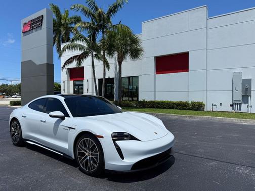 2023 Porsche Taycan Sedan