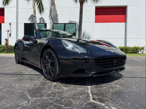 2010 Ferrari California Base