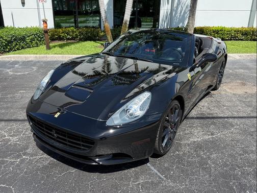 2010 Ferrari California Base