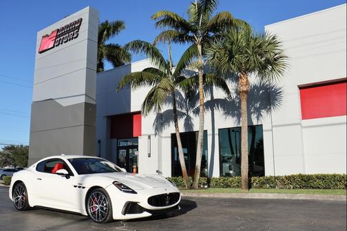 2024 Maserati GranTurismo Trofeo