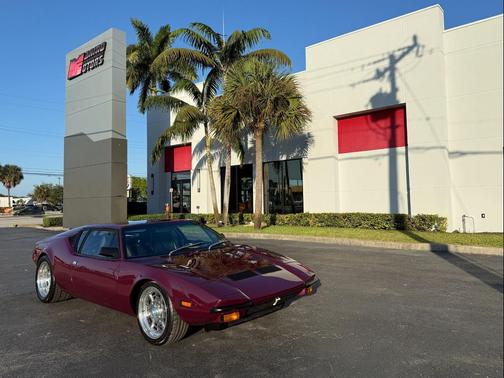 1973 DeTomaso Pantera coupe