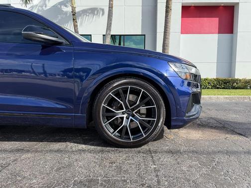 2021 Audi SQ8 4.0T Premium Plus