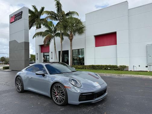 2024 Porsche 911 Carrera 4S