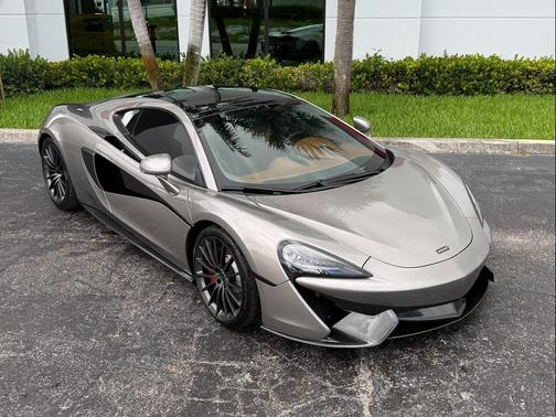 2017 McLaren 570GT Base