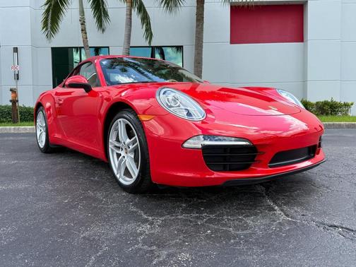 2013 Porsche 911 Carrera